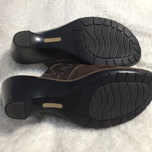 Softspot Suede Clogs/Mules - Picture 4 of 4